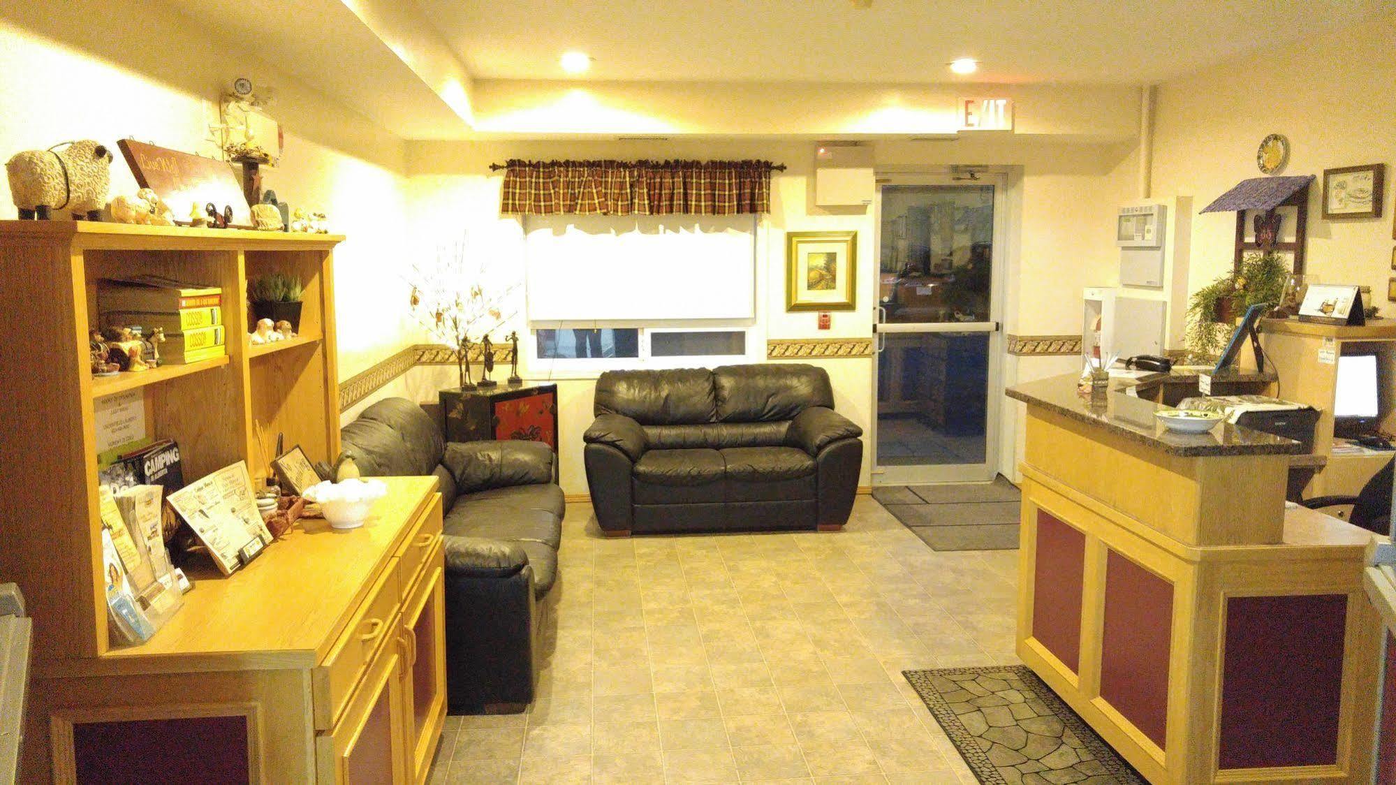 Crossfield Country Inn ภายนอก รูปภาพ